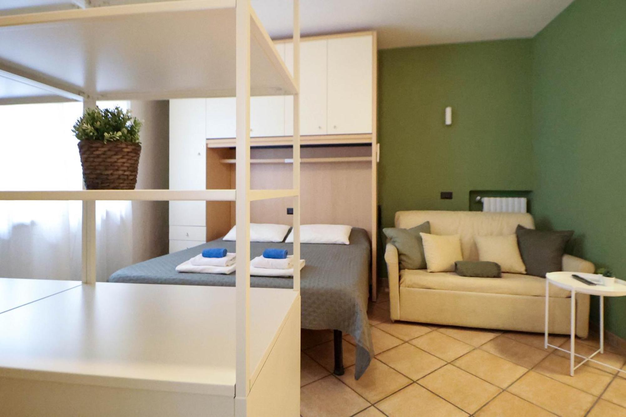 Nel Centro Di Desenzano Apartamento Desenzano del Garda Exterior foto