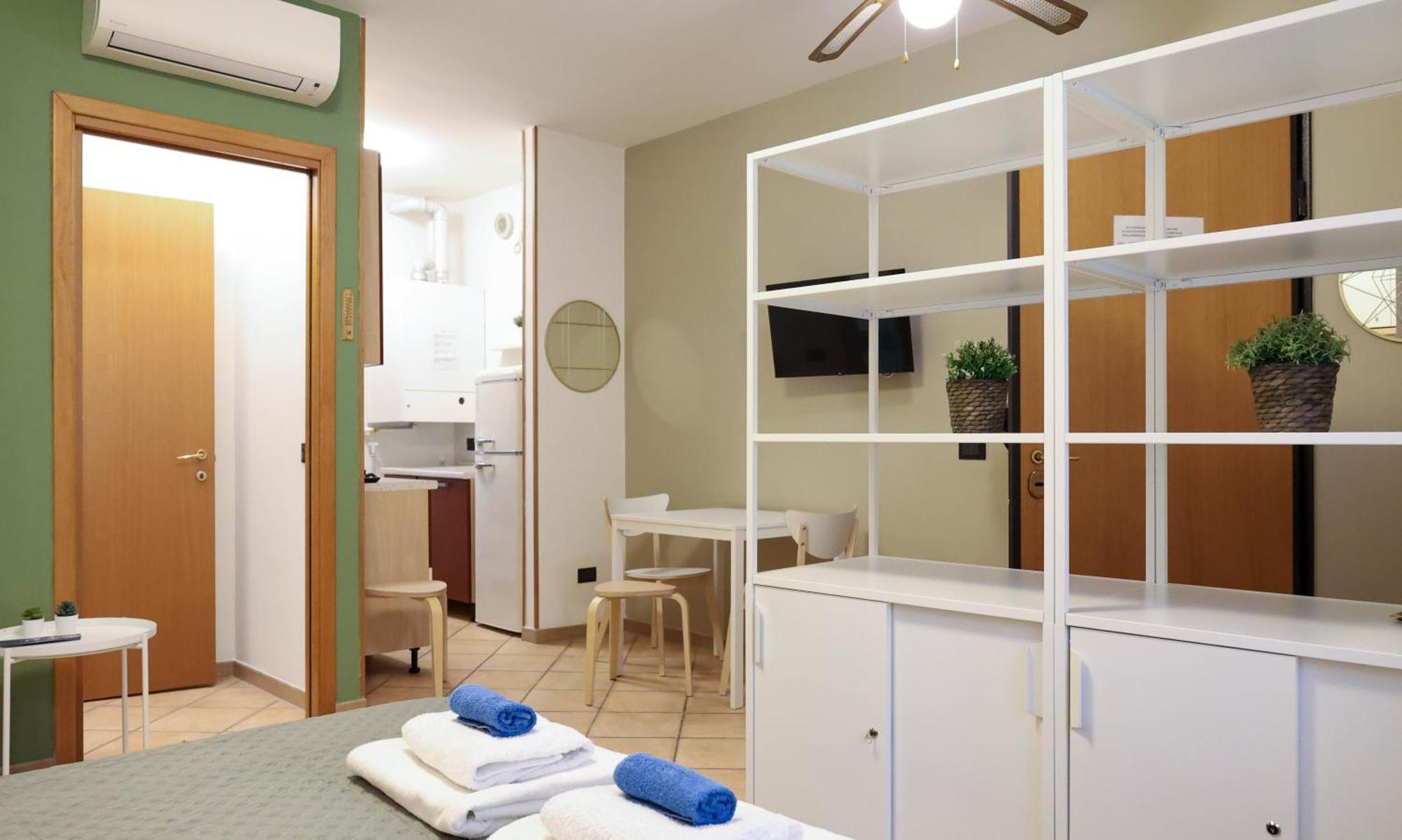 Nel Centro Di Desenzano Apartamento Desenzano del Garda Exterior foto